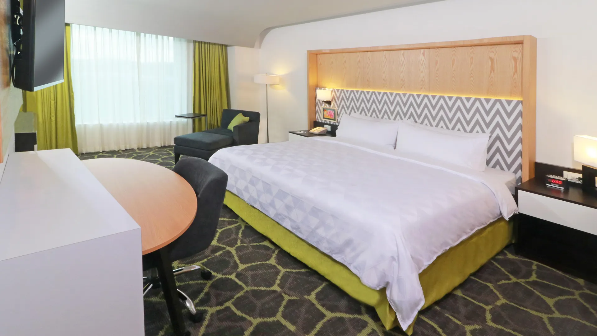 Holiday Inn Queretaro Zona Krystal By Ihg El Salitre Hotel