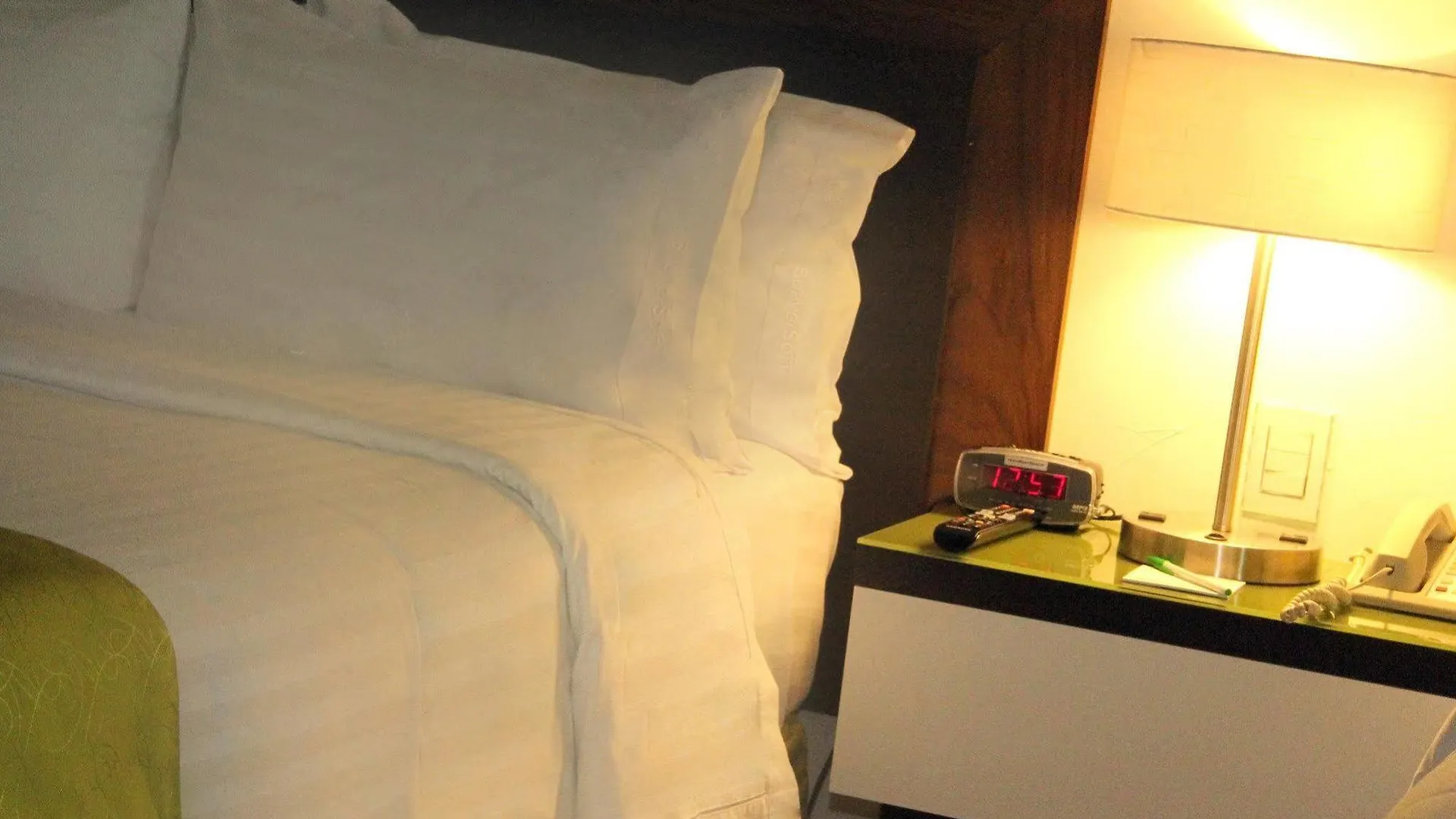 Holiday Inn Queretaro Zona Krystal By Ihg El Salitre 5*,