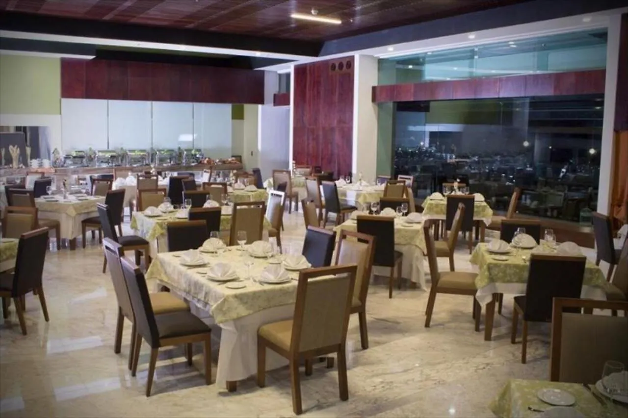 Holiday Inn Queretaro Zona Krystal By Ihg El Salitre 5*,