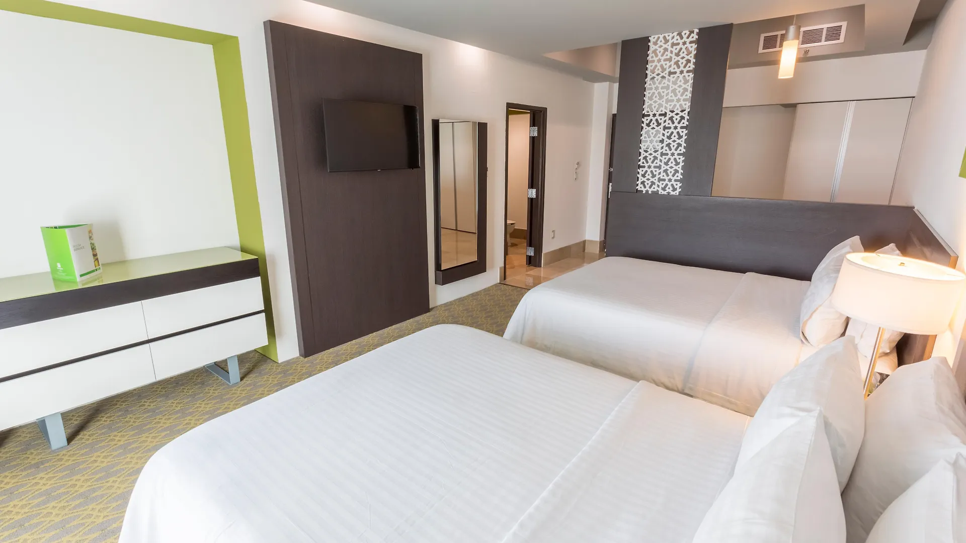 Holiday Inn Queretaro Zona Krystal By Ihg El Salitre 5*,  Mexiko