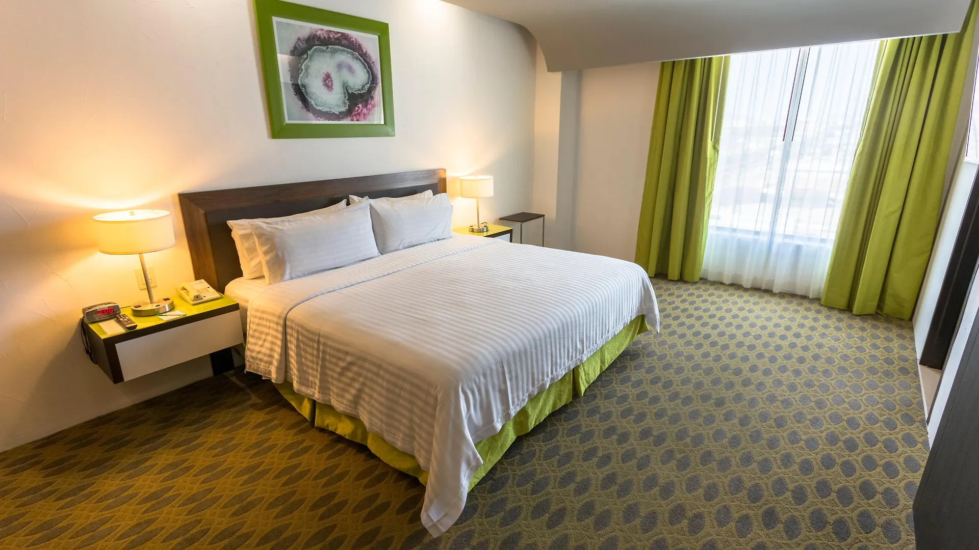 Holiday Inn Queretaro Zona Krystal By Ihg El Salitre Hotel