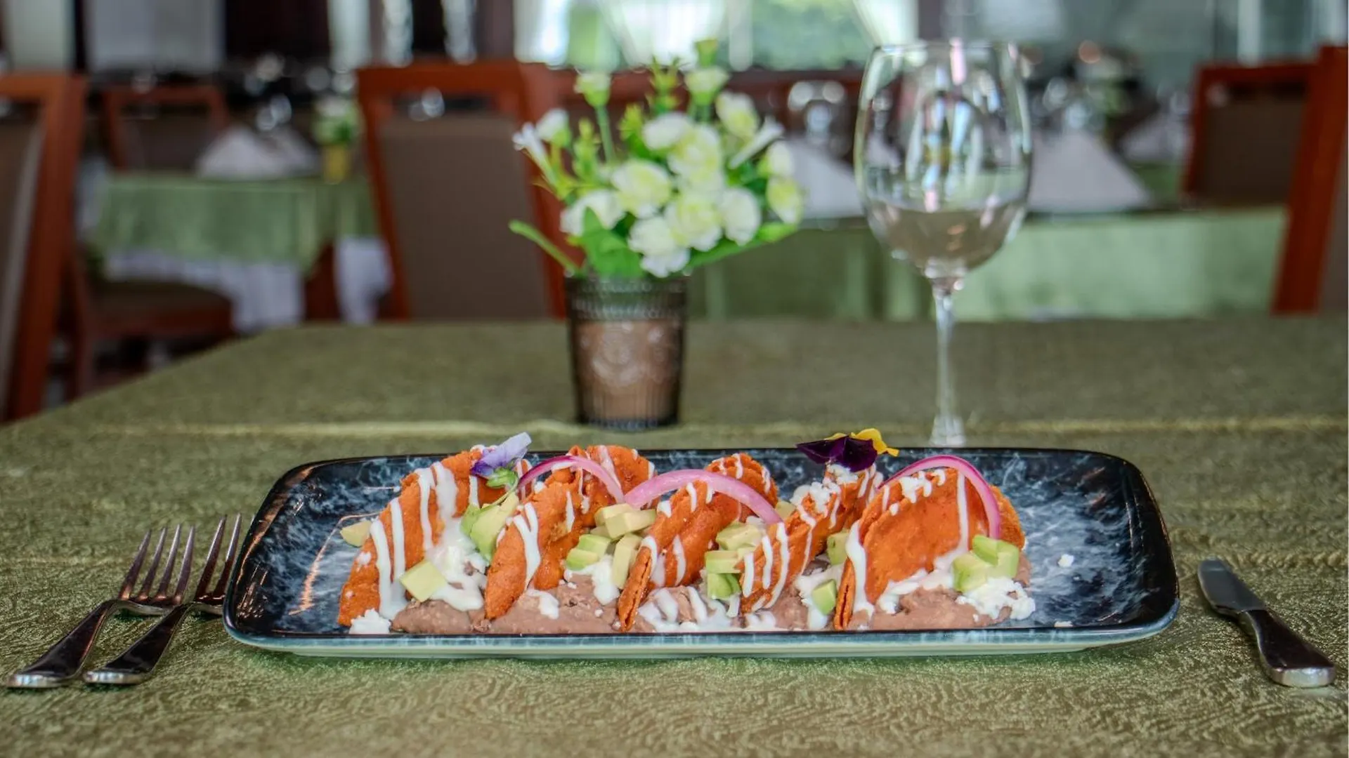 Holiday Inn Queretaro Zona Krystal By Ihg El Salitre